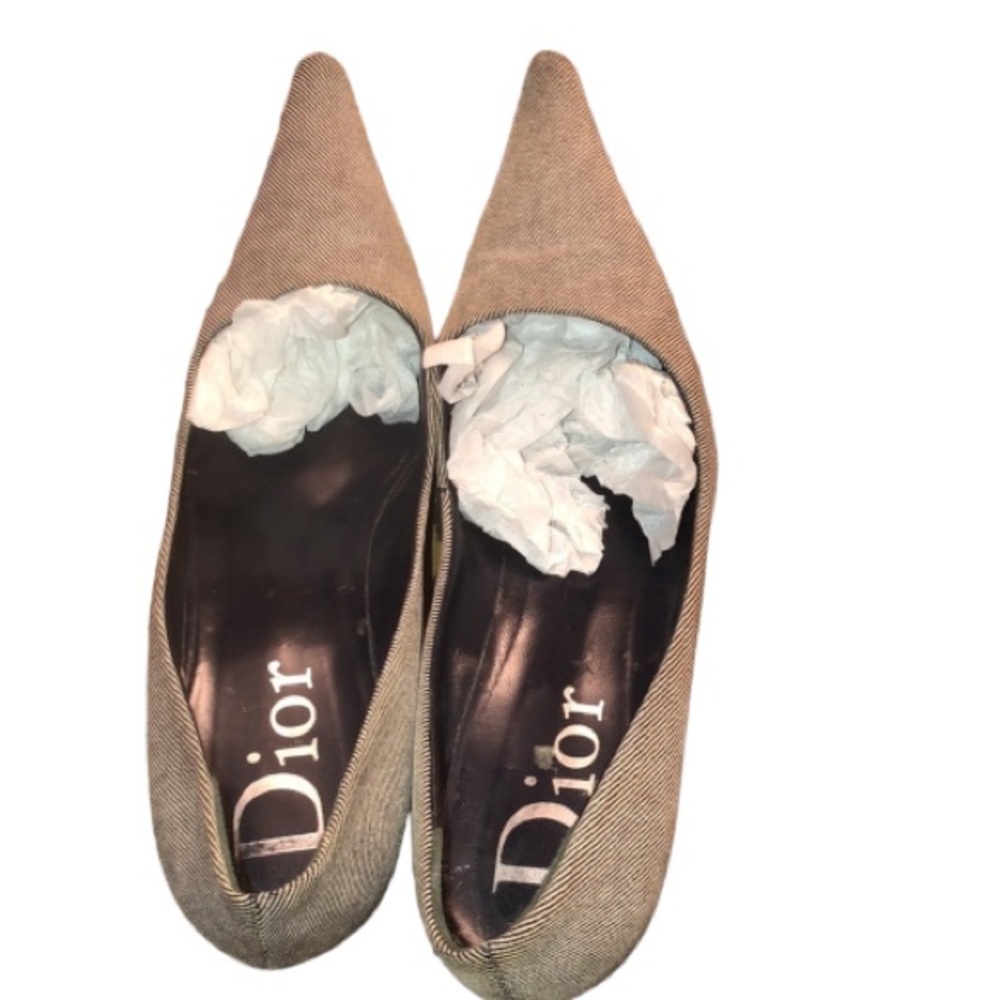 Christian Dior size 10 gray denim pump with silver kitten heel 2”